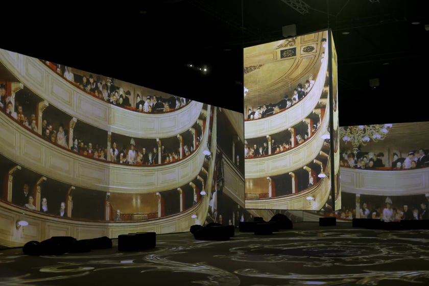 Zdjęcie z wystawy KLIMT – The Immersive Exhibition w hali IASE we Wrocławiu (do 23 lutego 2025)