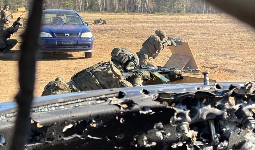 Szkolenie ogniowe żołnierzy 1. Kompanii Ochrony Komendy Obsługi Lotniska Wrocław