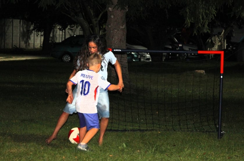 Nocowanka w Park Glinianki