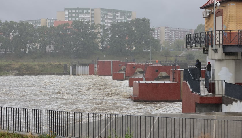 Na zdjęciach sceny z września 2024 po ogłoszeniu alarmu przeciwpowodziowego&nbsp;