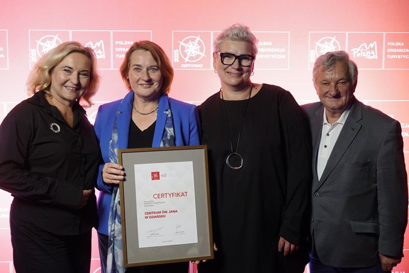 Gala z przyznania certyfikat&oacute;w Polskiej Organizacji Turystycznej