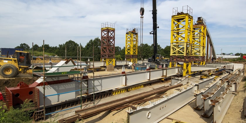 Budowa nowych mostów Chrobrego, wrzesień 2022