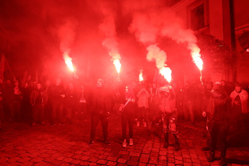 Marsz narodowdców 11 listopada 2022 we Wrocławiu