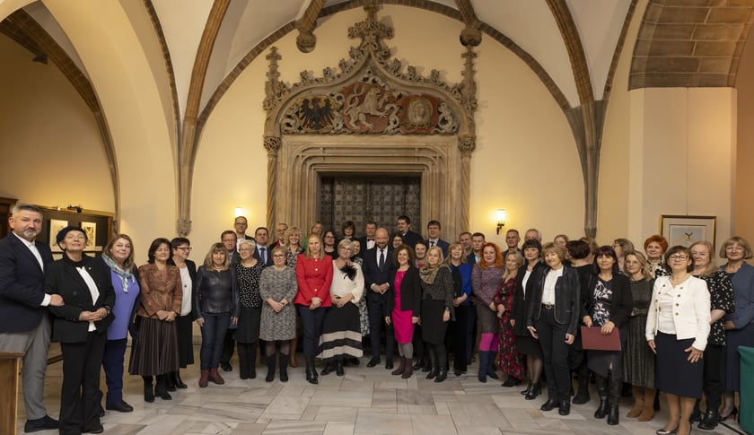 Uroczystość wręczenia dyplomów wrocławskim nauczycielom