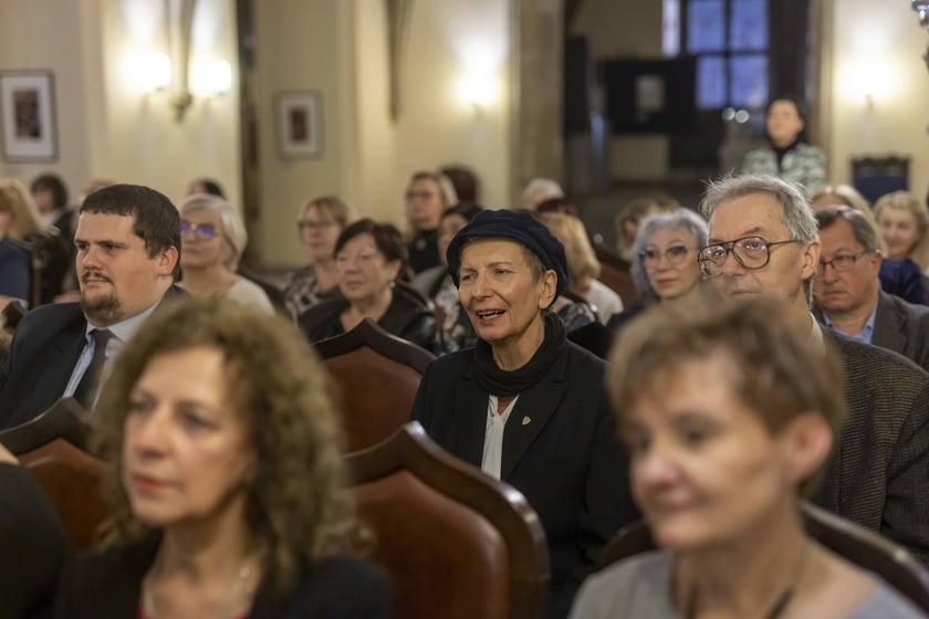 Uroczystość wręczenia dyplomów wrocławskim nauczycielom