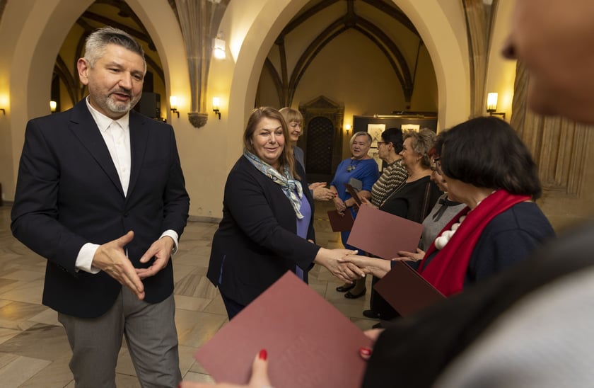 Uroczystość wręczenia dyplomów wrocławskim nauczycielom