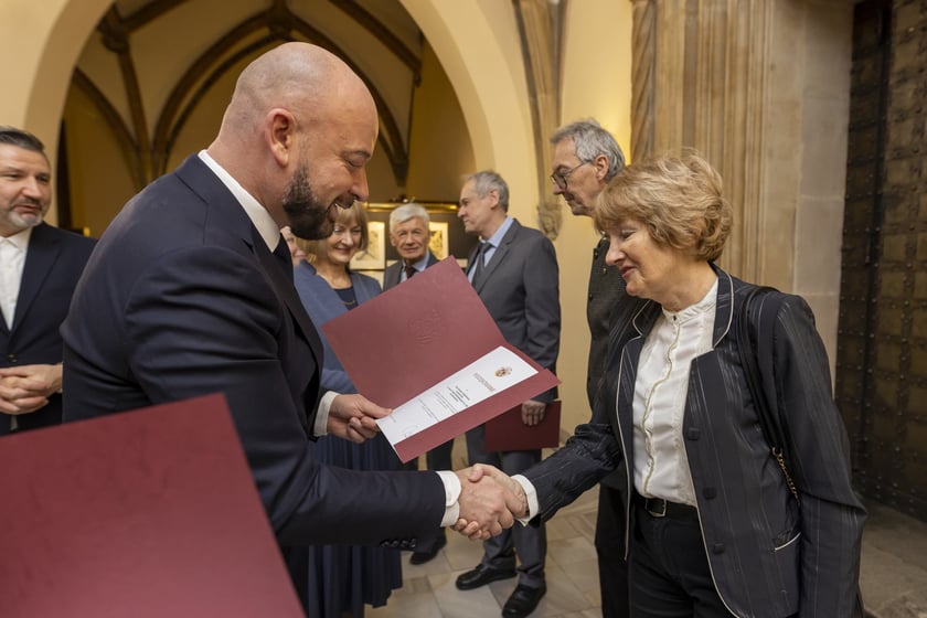 Uroczystość wręczenia dyplomów wrocławskim nauczycielom