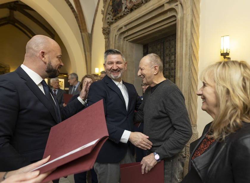 Uroczystość wręczenia dyplomów wrocławskim nauczycielom