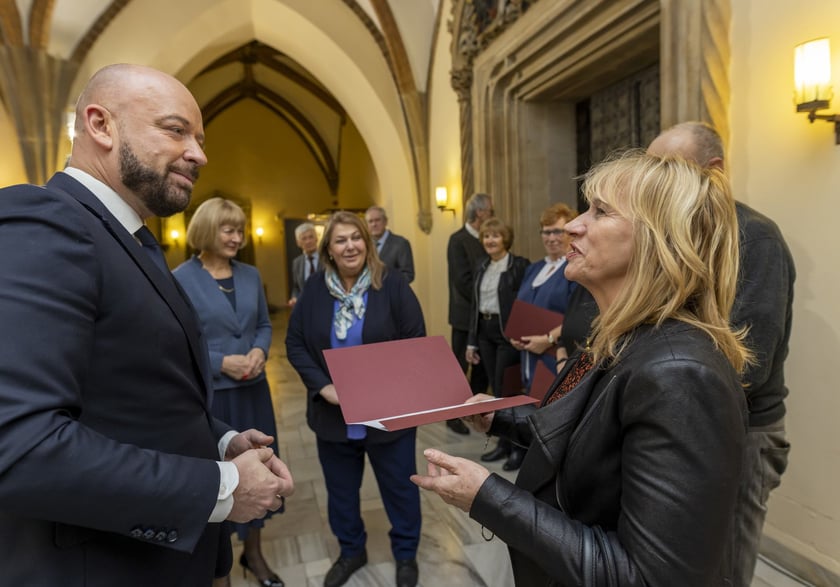 Uroczystość wręczenia dyplomów wrocławskim nauczycielom