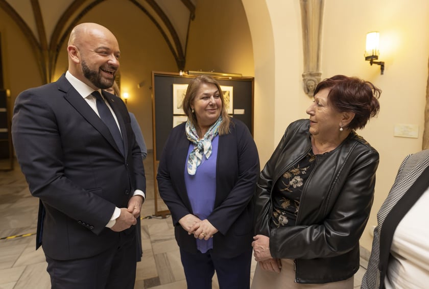 Uroczystość wręczenia dyplomów wrocławskim nauczycielom