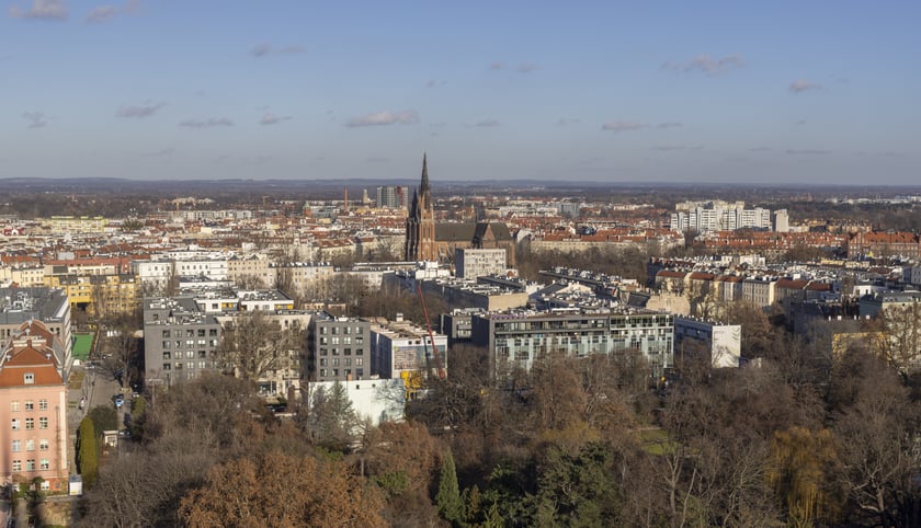 Na zdjęciu panorama Wrocławia widziana z tarasu na wieży katedry na Ostrowie Tumskim