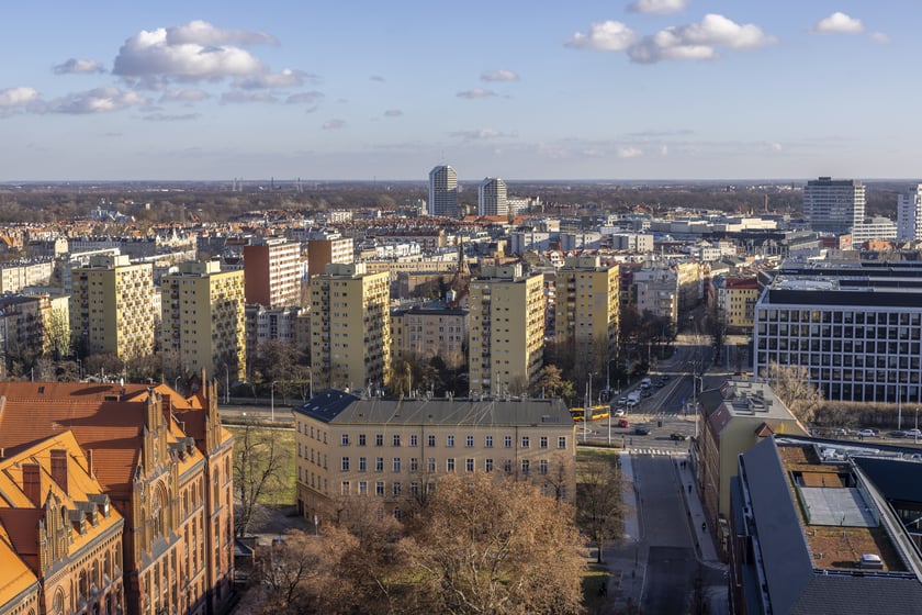 Na zdjęciu panorama Wrocławia widziana z tarasu na wieży katedry na Ostrowie Tumskim
