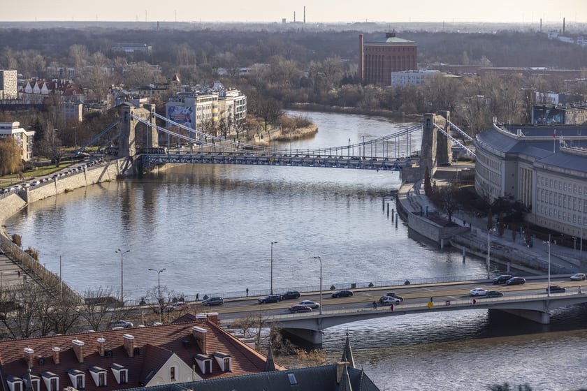Na zdjęciu panorama Wrocławia widziana z tarasu na wieży katedry na Ostrowie Tumskim