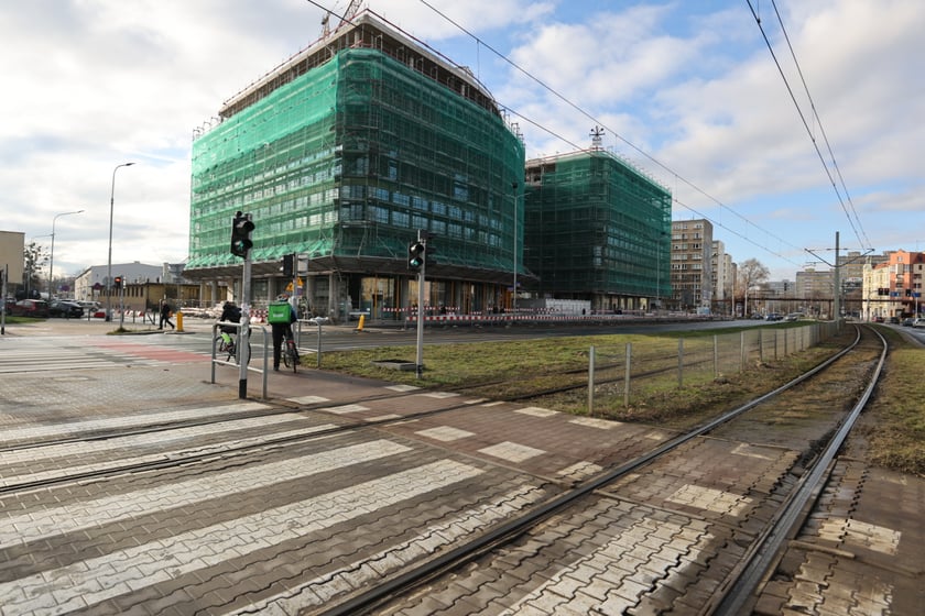 Okolice ulicy Legnickiej, placu Jana Pawła II i placu Strzegomskiego - styczeń 2023