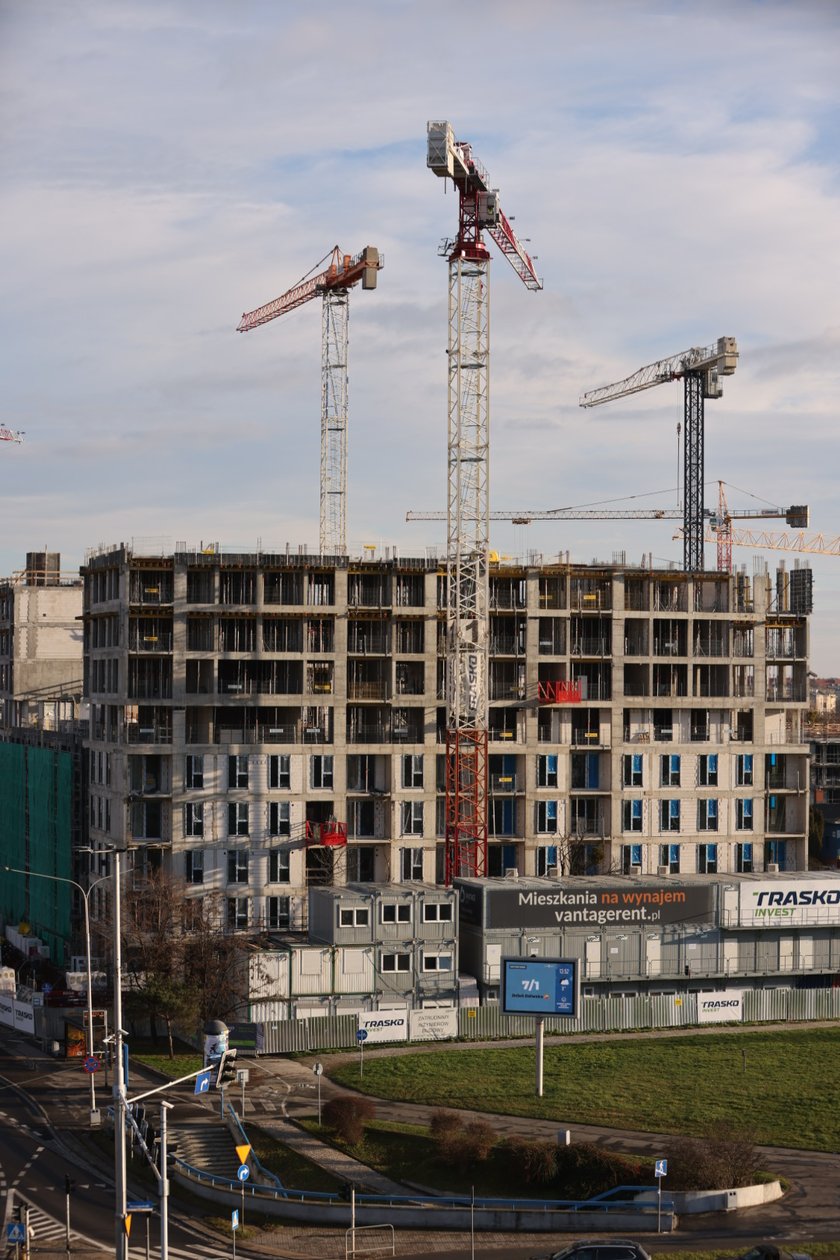 Okolice ulicy Legnickiej, placu Jana Pawła II i placu Strzegomskiego - styczeń 2023