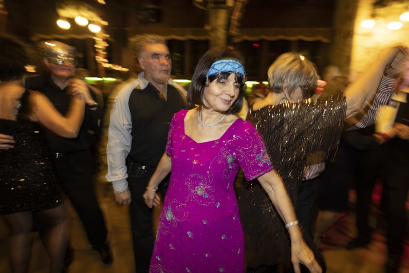 Bal maskowy seniorów z okazji Dnia Babci i Dziadka