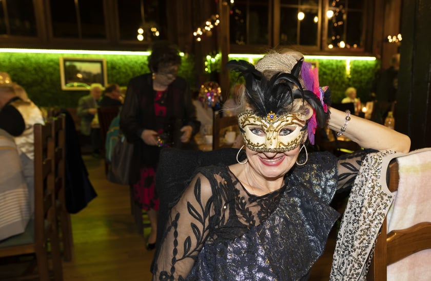 Bal maskowy seniorów z okazji Dnia Babci i Dziadka