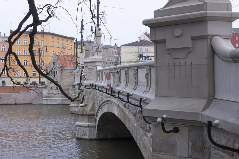 Mosty Pomorskie oddane do użytku dla pieszych i kierowców po trzyletnim remoncie