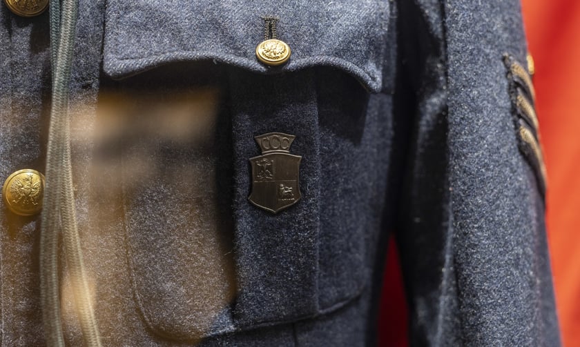 Broń, umundurowanie i odznaki wojskowe z kolekcji Muzeum Militariów we Wrocławiu