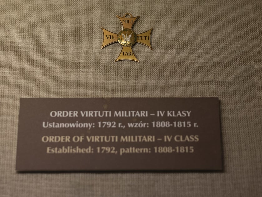 Broń, umundurowanie i odznaki wojskowe z kolekcji Muzeum Militariów we Wrocławiu