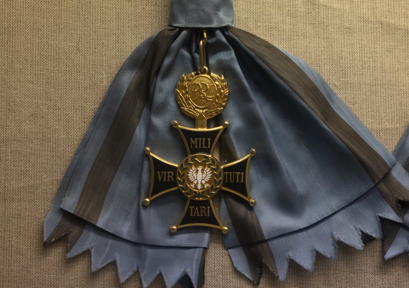 Broń, umundurowanie i odznaki wojskowe z kolekcji Muzeum Militariów we Wrocławiu