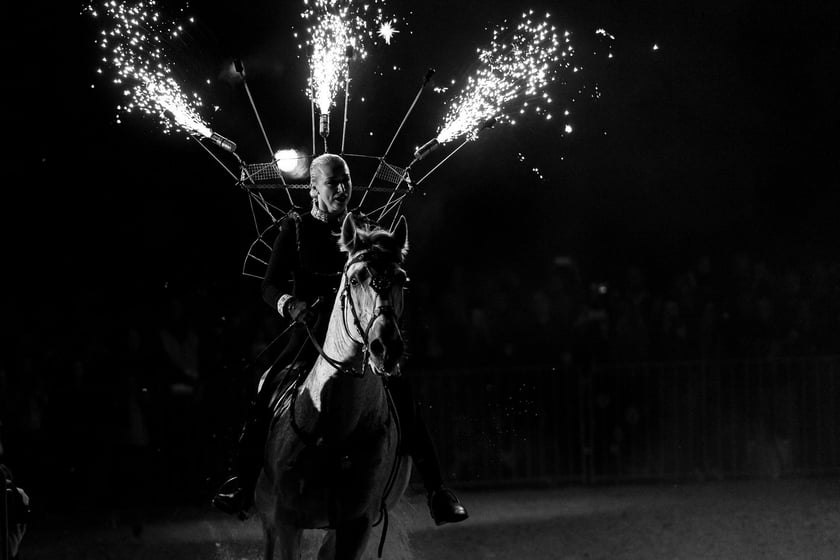 Zdjęcia Wiktora Rzeżuchowskiego, fotografa i  instruktora jazdy konnej