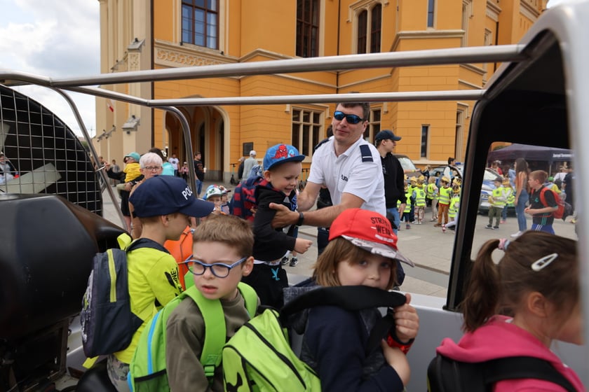 Dolnośląska Policja Dzieciom - impreza prewencyjna z okazji Dnia Dziecka
