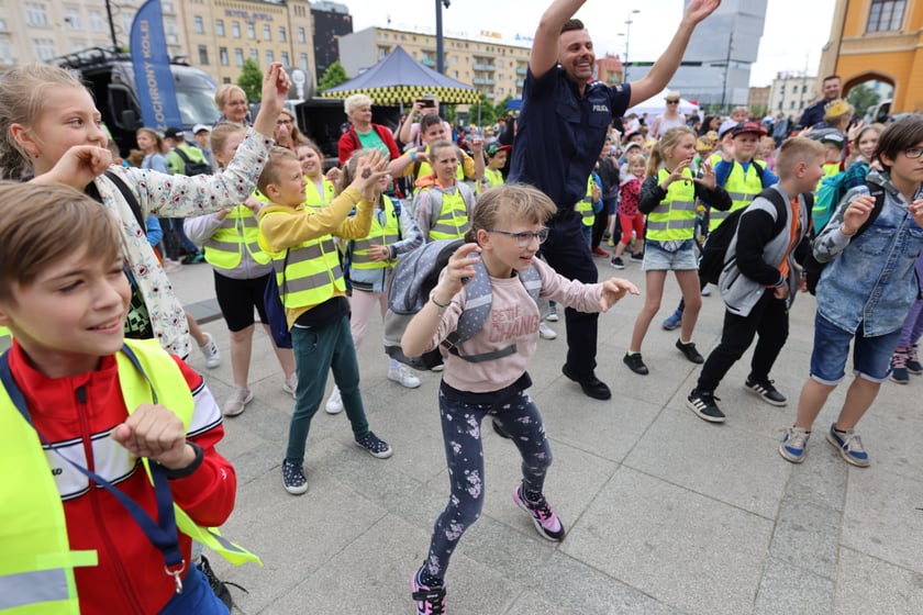 Dolnośląska Policja Dzieciom - impreza prewencyjna z okazji Dnia Dziecka