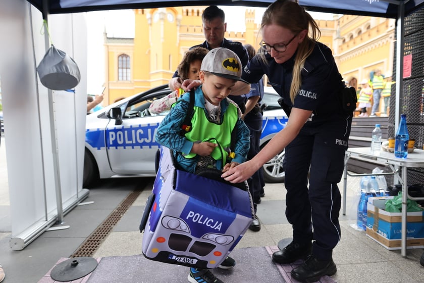 Dolnośląska Policja Dzieciom - impreza prewencyjna z okazji Dnia Dziecka