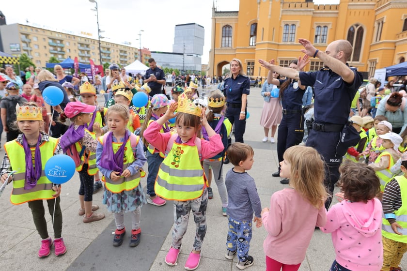 Dolnośląska Policja Dzieciom - impreza prewencyjna z okazji Dnia Dziecka