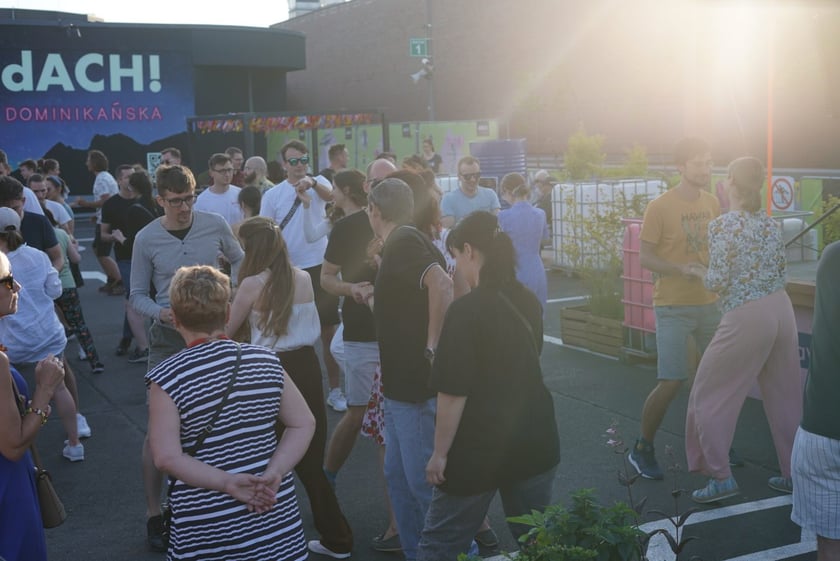 Potańcówka na Dachu ? rock?n?rollowe szaleństwo na szczycie Galerii Dominikańskiej