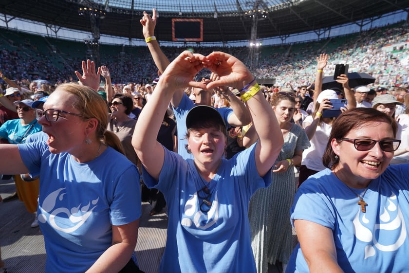 Uczestnicy ChwałaMu 2023. Tarczyński Arena Wrocław