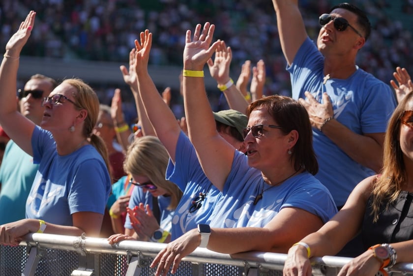 Uczestnicy ChwałaMu 2023. Tarczyński Arena Wrocław