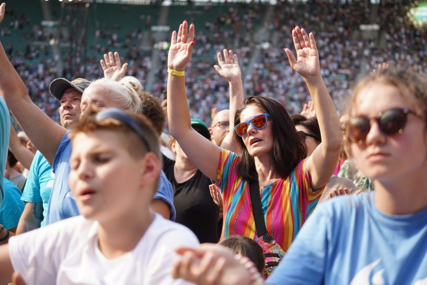 Uczestnicy ChwałaMu 2023. Tarczyński Arena Wrocław