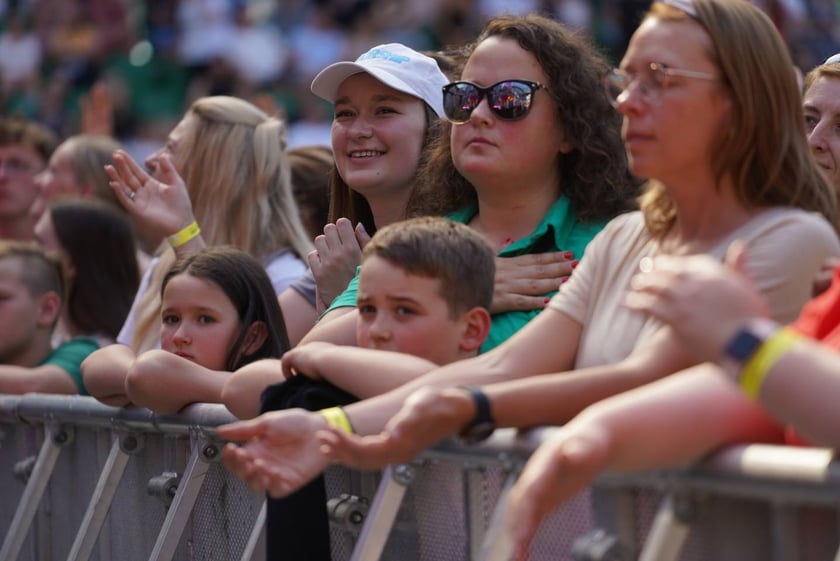 Uczestnicy ChwałaMu 2023. Tarczyński Arena Wrocław