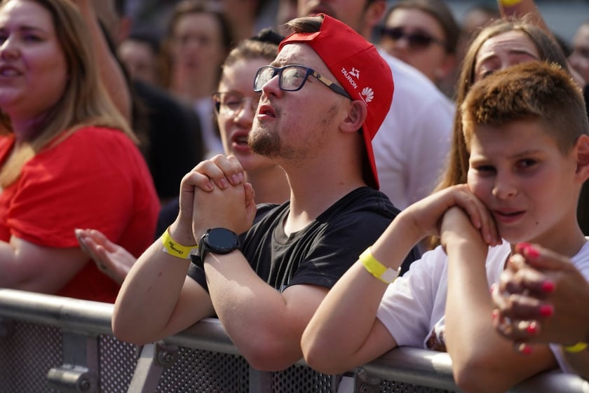 Uczestnicy ChwałaMu 2023. Tarczyński Arena Wrocław