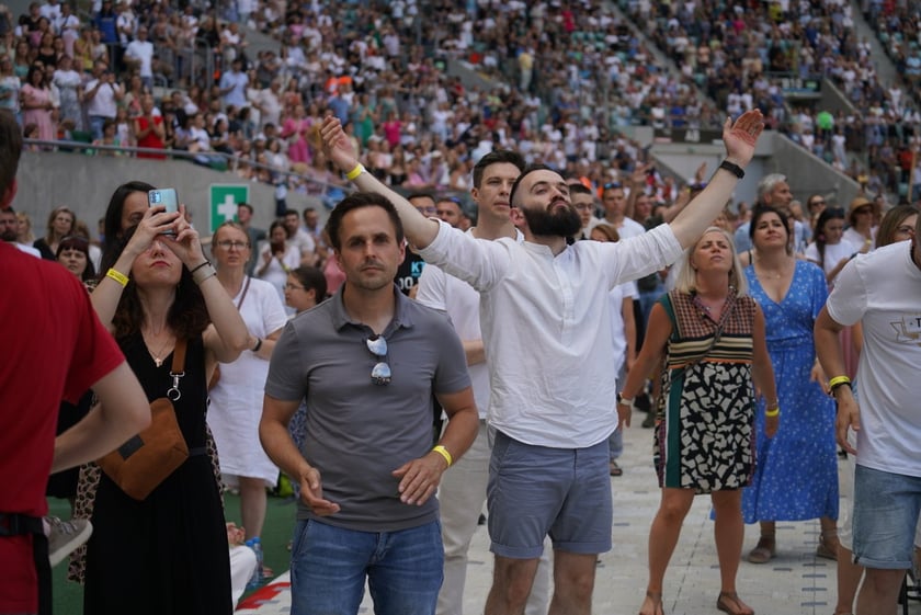 Uczestnicy ChwałaMu 2023. Tarczyński Arena Wrocław