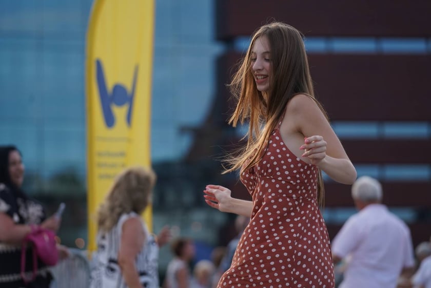 Uczestnicy potańcówki na pl. Wolności w sobotę 8 lipca