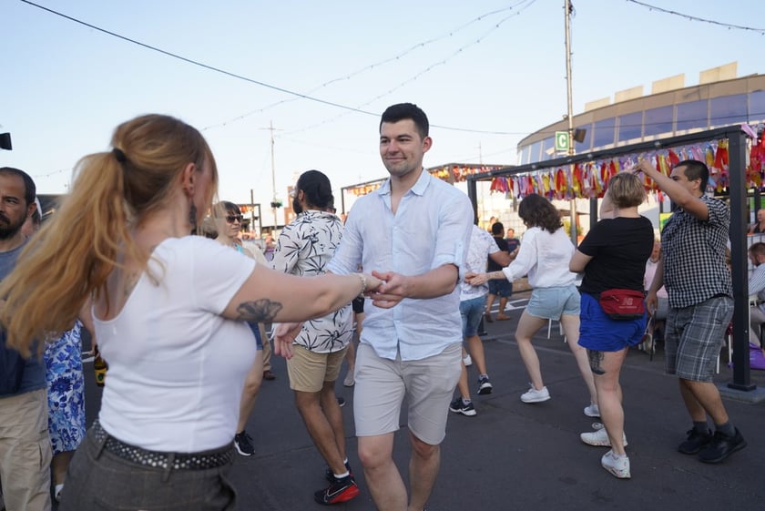 Potańcówka na Dachu ? rozgrzewające rytmy latino na szczycie Galerii Dominikańskiej