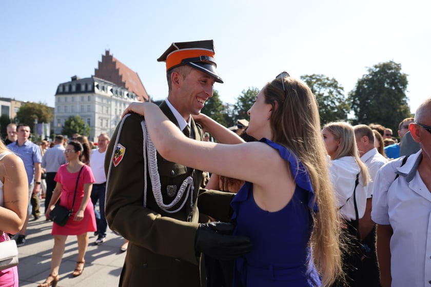 Promocja absolwent&oacute;w Akademii Wojsk Lądowych na pierwszy stopień oficerski (wrzesień 2023)