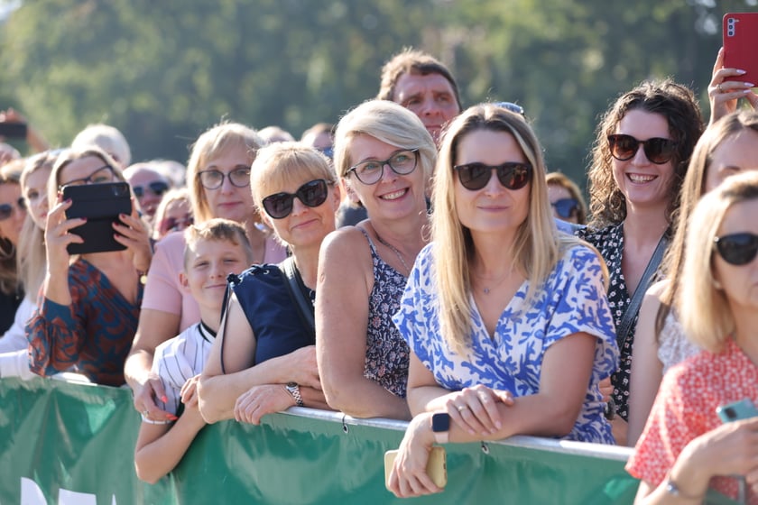 Promocja absolwent&oacute;w Akademii Wojsk Lądowych na pierwszy stopień oficerski (wrzesień 2023)