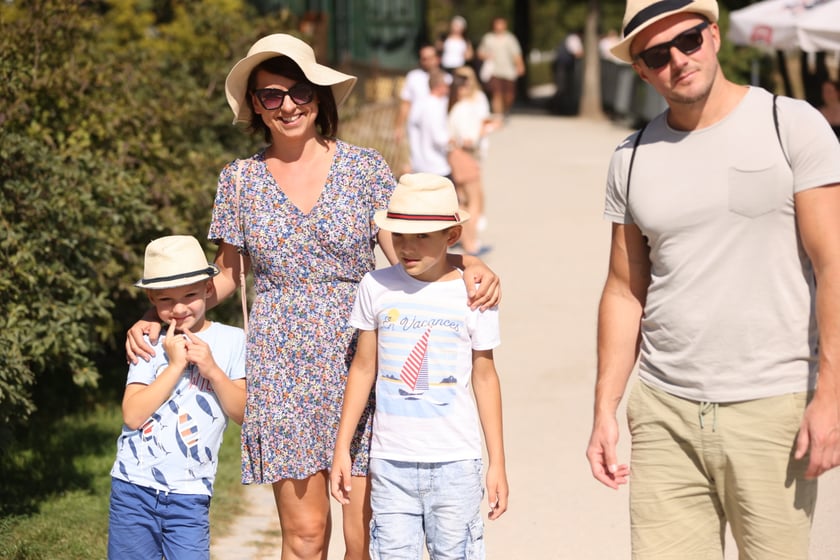 Dzień Portu Lotniczego na Partynicach w ramach 9. dnia wyścigowego