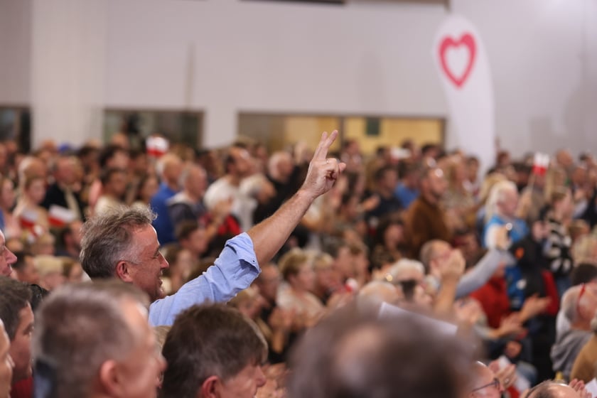 Spotkanie Donalda Tuska z wrocławianami w ZSP przy ul. Asfaltowej