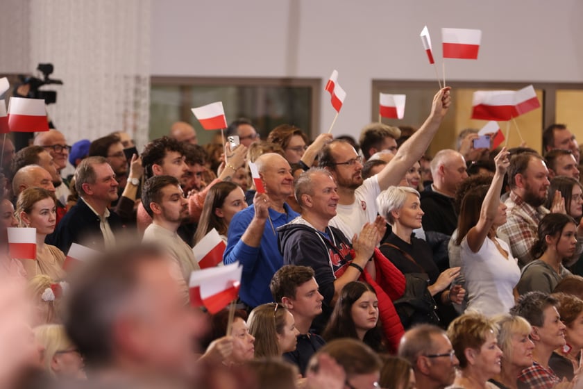 Spotkanie Donalda Tuska z wrocławianami w ZSP przy ul. Asfaltowej