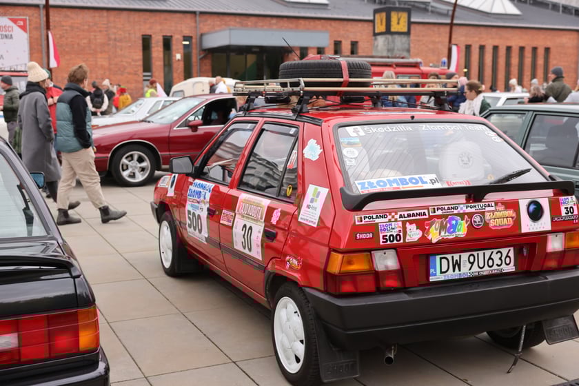 Zlot motoryzacyjnych klasyków pod Zajezdnią, 12 listopada 2023