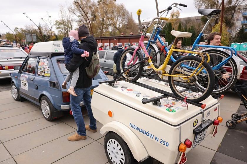 Zlot motoryzacyjnych klasyków pod Zajezdnią, 12 listopada 2023