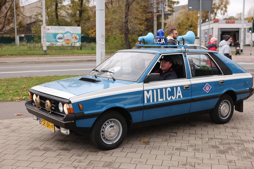 Zlot motoryzacyjnych klasyków pod Zajezdnią, 12 listopada 2023
