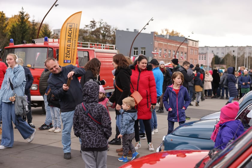Zlot motoryzacyjnych klasyków pod Zajezdnią, 12 listopada 2023