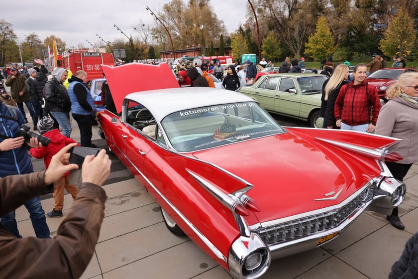 Zlot motoryzacyjnych klasyków pod Zajezdnią, 12 listopada 2023