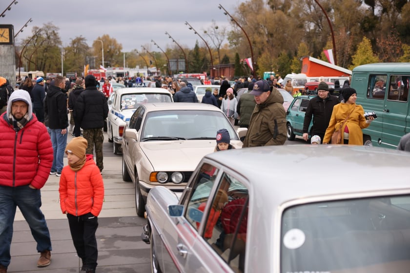 Zlot motoryzacyjnych klasyków pod Zajezdnią, 12 listopada 2023